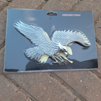 Emblema adesivo cromato