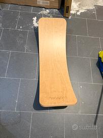 Tavola curva in legno