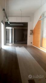 Quartu via Vittorio Emauele locale commerciale