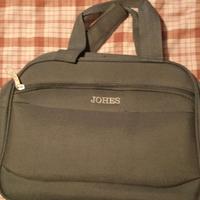 Borsa a mano grigia multiuso.