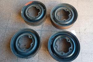 CERCHI RUOTA VOLKSWAGEN-PORSCHE -MAGGIOLINO 6 VOLT
