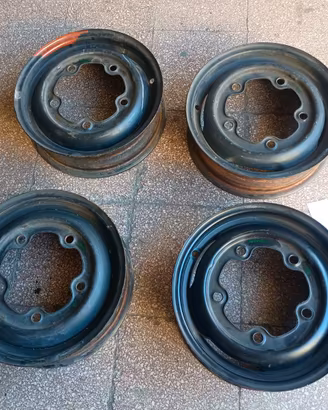 CERCHI RUOTA VOLKSWAGEN-PORSCHE -MAGGIOLINO 6 VOLT