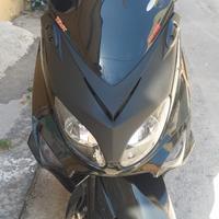 Yamaha T Max - 2004