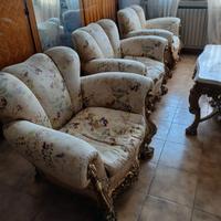 Salotto in Stile di Pregiata Fattura