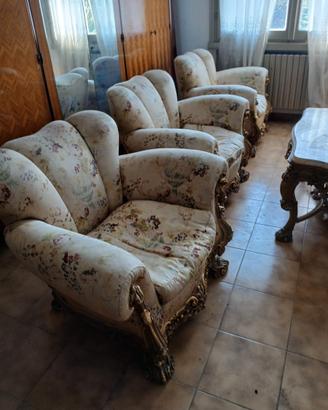 Salotto in Stile di Pregiata Fattura