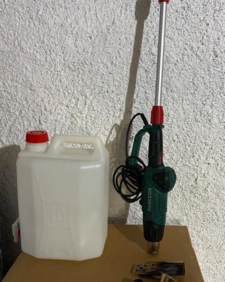 Bruciatore diserbo più oggetti vari.