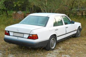 Mercedes 200 E W124 1986 METANO - Iscritta ASI -