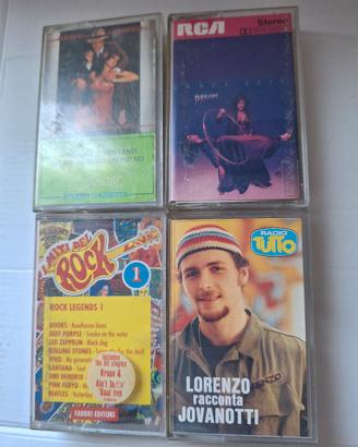 Set di 4 cassette audio stereo orig. ved.descrizio