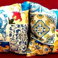 due cuscini compresa imbottitura 