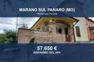 Immobile in asta di 155 m² con più di 5 locali a M