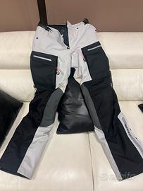 Pantaloni moto