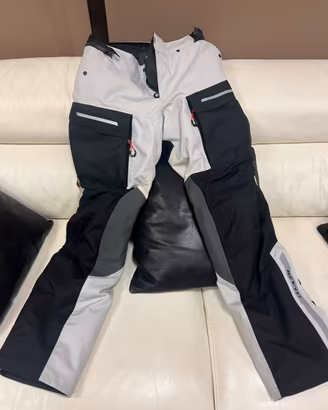Pantaloni moto