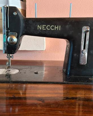 Macchina cucire anni 50