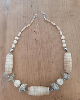 Collana etnica