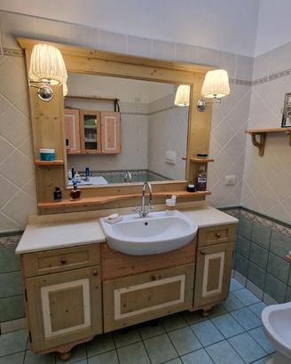 Arredo Bagno in legno