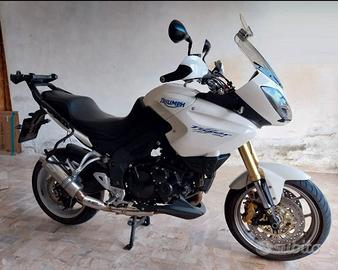 Triumph tiger 1050