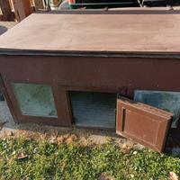 Gabbia contenitore coibentato per piccoli animali