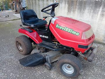 Trattorino tagliaerba