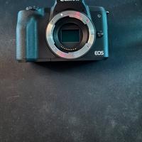 Canon M50