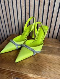Sandali verdi fluorescenti nuovissimi