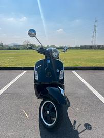 Vespa GTS 300 i.e.