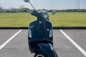Vespa GTS 300 i.e.