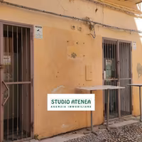 Piazza San Francesco Locale Commerciale 65 Mq