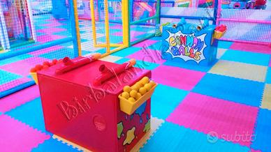 Strutture cannoncini sparapalline per Baby Parking