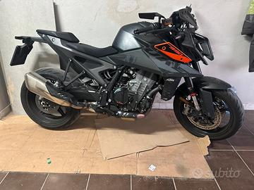 Ktm 990 2025