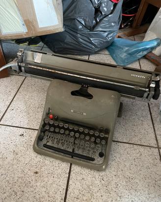 Macchina da scrivere Olivetti Lexicon 80