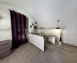 SOLUZIONE SEMI INDIPENDENTE CON DOPPIA CANTINA