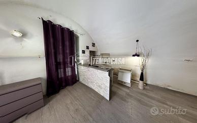 SOLUZIONE SEMI INDIPENDENTE CON DOPPIA CANTINA