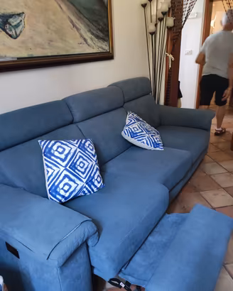 divano a 3 posti con relè 