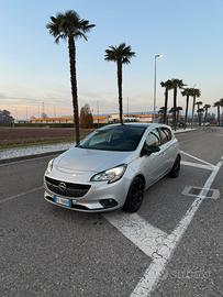 Opel corsa black edition