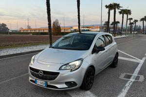 Opel corsa black edition