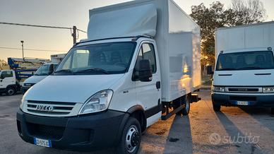 IVECO 35 C 15 Con Sponda