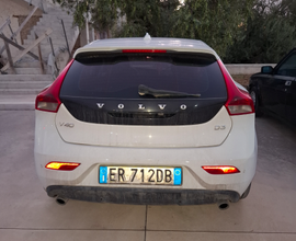 Volvo v 40 d3 motore da rivedere