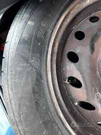 COPERTONI E CERCHI PER FIAT 600