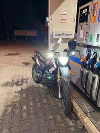 Motard 125 motore nuovo 7000km