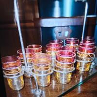 Set rosoliera vintage con 12 bicchierini