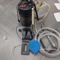 Acquario con accessori 