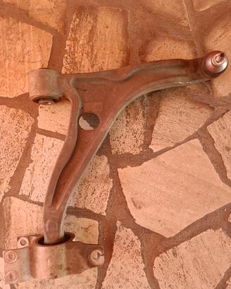 Braccio oscillante destro Mercedes Classe B w247