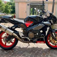 Aprilia rsv 1000 r tuono v2 old