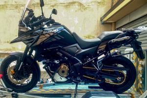 Moto Suzuki V-Strom 1050 XT