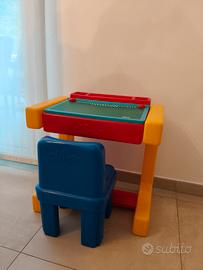 scrivania Chicco con sedia