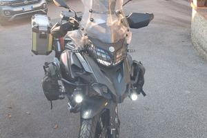 Benelli trk 502 x del 2019 con accessori