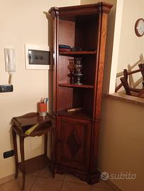 Angoliera classica a giorno con vano contenitore