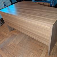 Scrivania in legno