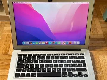 MacBook Air 13" 2017 – i7 – 8GB – 250GB SSD – Batt