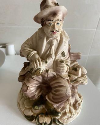 Statua uomo anziano in ceramica vintage